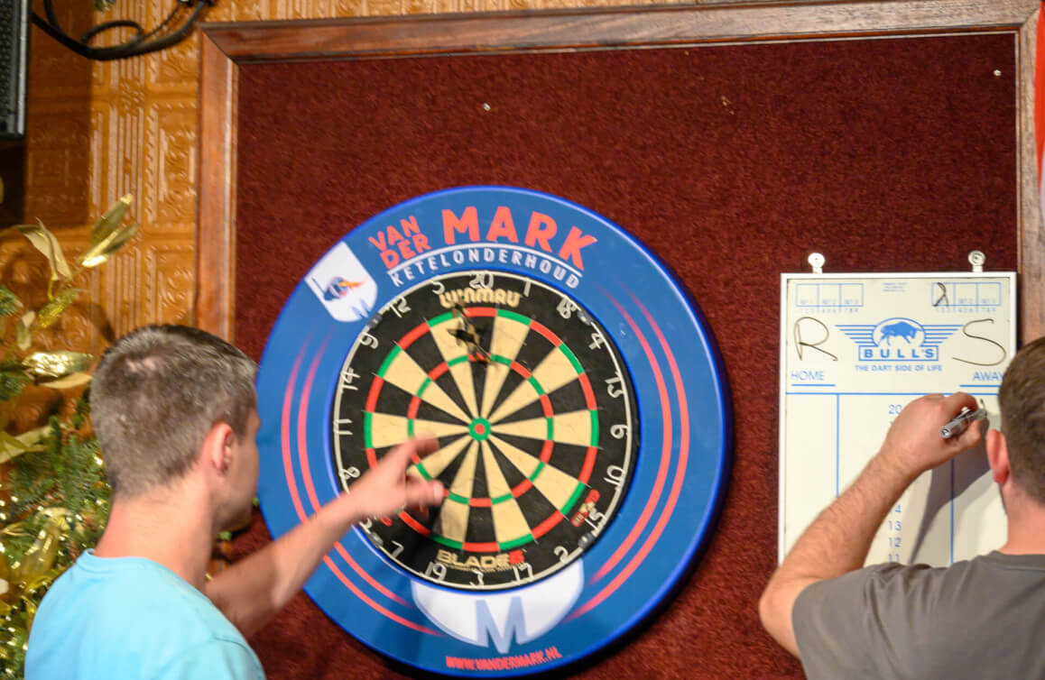 darts